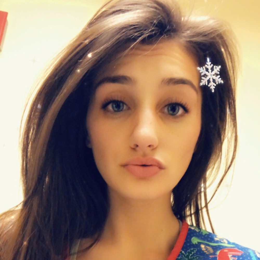 Meet your Posher, Courtney